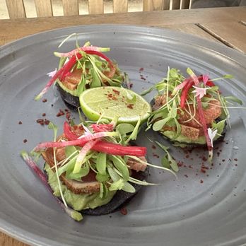 Roblar Winery - Tuna tostadas - Wineries Near Me - Santa Ynez, California Roblar Winery - Tuna tostadas - Wineries Near Me - Santa Ynez, California