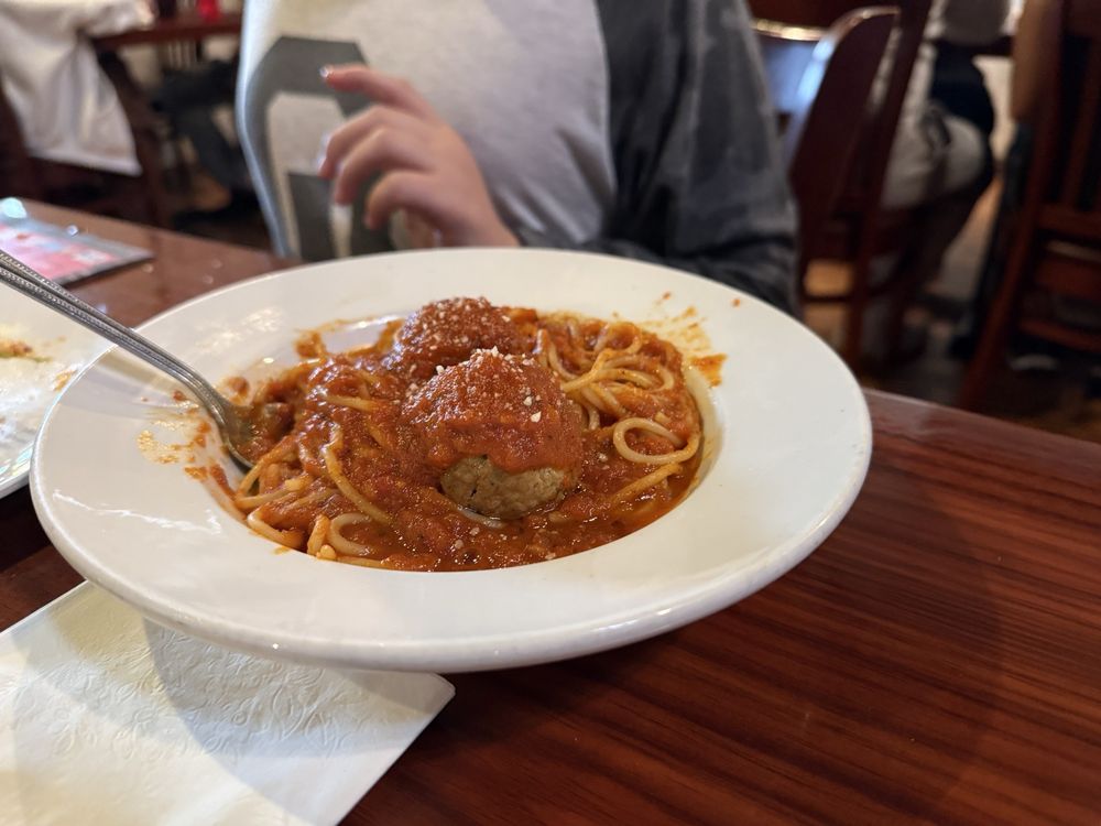 Napoli's Italian Restaurant Logo