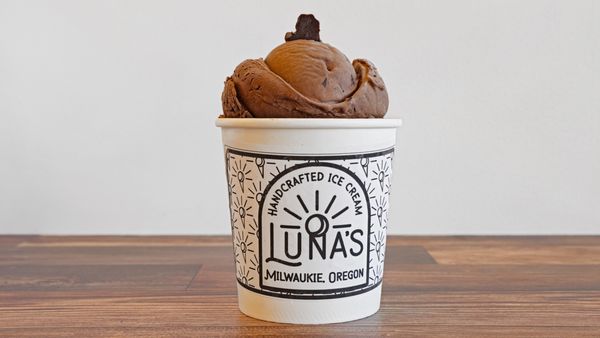 Luna's Ice Cream by null