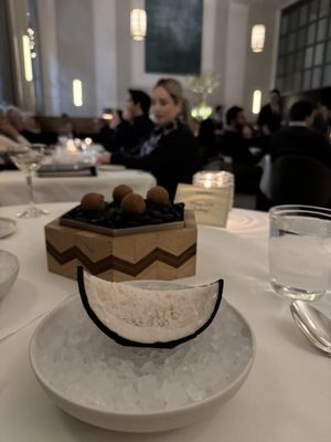 Eleven Madison Park by null