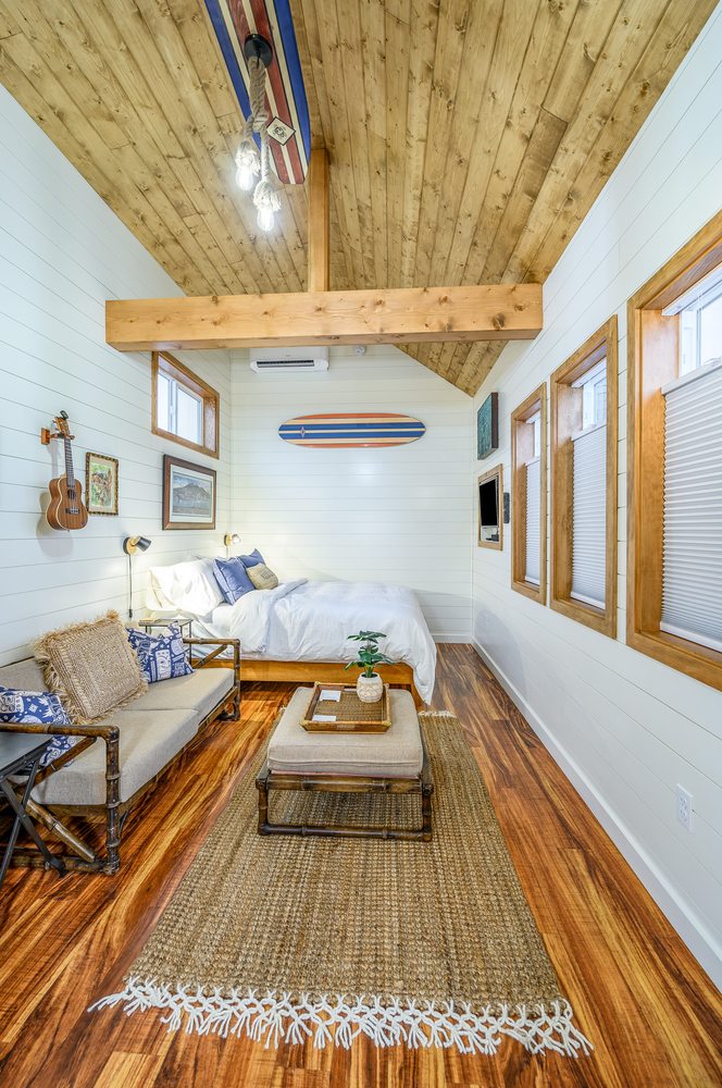 THE BOUTIQUE RETREAT Updated September 2024 41 Photos 910 NE Alpine Ave, McMinnville