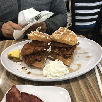 @ The Diner - Chicken and waffles sliders - Breakfast & Brunch Near Me - Orlando, Florida @ The Diner - Chicken and waffles sliders - Breakfast & Brunch Near Me - Orlando, Florida