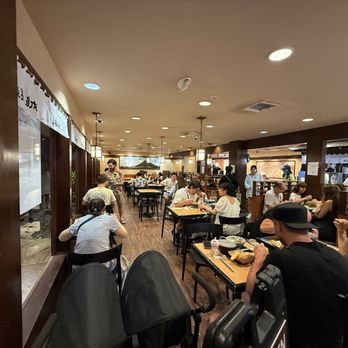 Marugame Udon - Dining room - Japanese Near Me - Honolulu, Hawaii Marugame Udon - Dining room - Japanese Near Me - Honolulu, Hawaii