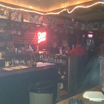 Yupp's Night Club - a bar with a neon sign - Dive Bars Near Me - Fort Worth, Texas Yupp's Night Club - a bar with a neon sign - Dive Bars Near Me - Fort Worth, Texas