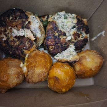 Luella's Southern Kitchen - My received order - Southern Near Me - Chicago, Illinois Luella's Southern Kitchen - My received order - Southern Near Me - Chicago, Illinois