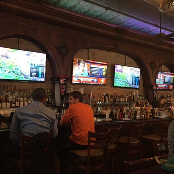 First Draft - Bar around noon on a Friday - American Near Me - Chicago, Illinois First Draft - Bar around noon on a Friday - American Near Me - Chicago, Illinois