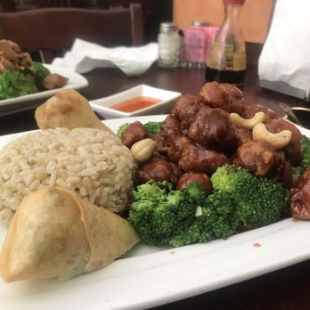 Co Co Lin Vegetarian House - The famous General Tso chicken , lunch size with spring roll - $6.95 - Juice Bars & Smoothies Near Me - Ridgewood, New York Co Co Lin Vegetarian House - The famous General Tso chicken , lunch size with spring roll - $6.95 - Juice Bars & Smoothies Near Me - Ridgewood, New York