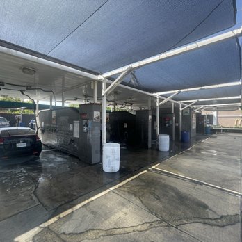 Denny's Car Wash - Car Wash Near Me - Los Angeles, California Denny's Car Wash - Car Wash Near Me - Los Angeles, California