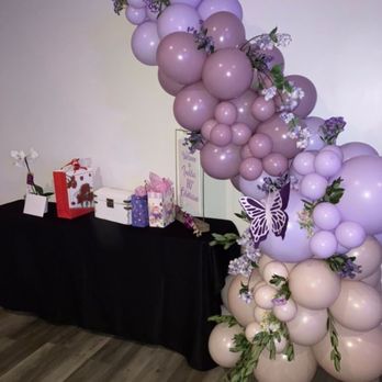 Custom Frills and Balloons - Gift table - Party Supplies Near Me Custom Frills and Balloons - Gift table - Party Supplies Near Me