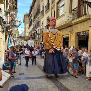 Juanito Kojua - Thos was right outside of the restaurant. Not the food but interesting. Go with your family or friends together - Basque Near Me - Donostia / San Sebastián, SS