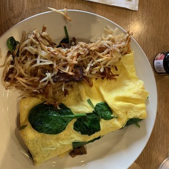 The Energy Station - Spinach and mushroom omelet with shredded potatoes - New American Near Me - Harleysville, Pennsylvania