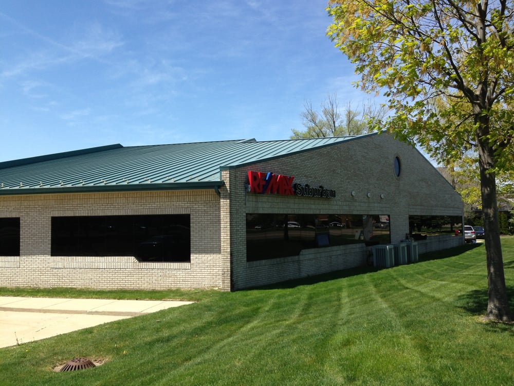 REMAX SUBURBAN 43599 Schoenherr Rd, Sterling Heights, Michigan Real