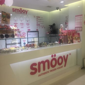 Smooy - Store front - Ice Cream & Frozen Yogurt Near Me - Granada, GR