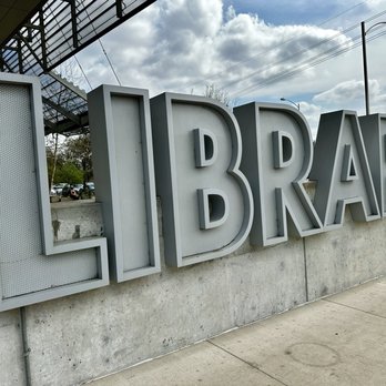 Austin Central Library - Libraries Near Me - Austin, Texas