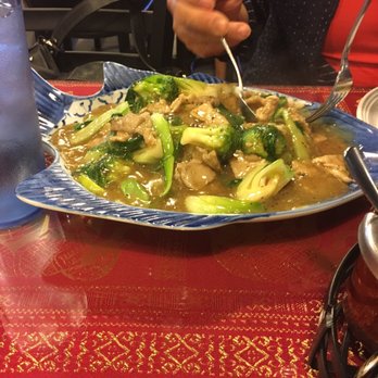 Thai Thip Restaurant - Oily and too sweet Lad Na - Thai Near Me - Hurst, Texas