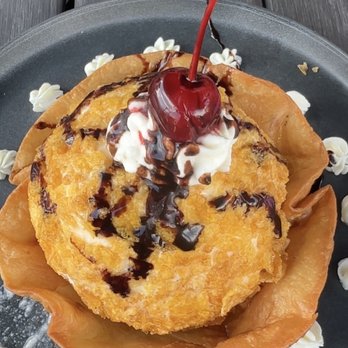 Bar Poca Madre - Mexican Fried ice cream - Mexican Near Me - Burr Ridge, Illinois