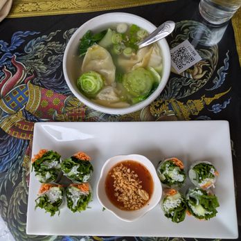 Aroy Thai Garden - Appetizers - wonton soup and spring roll. - Thai Near Me - Middletown, Connecticut