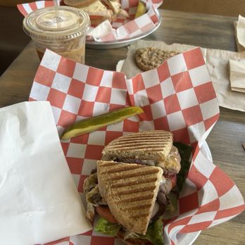 Great Harvest Bread Company - Bakeries Near Me - Johns Creek, Georgia