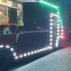 Taqueria Juarez - Taco Juarez truck (night)