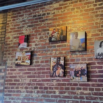Vang Go Bistro - Artwork and photos - Comfort Food Near Me - Norfolk, Virginia