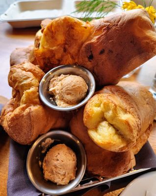 The Continental at Ford House by null