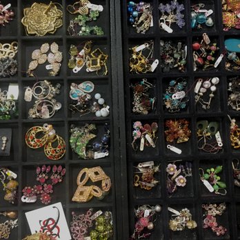 The Worthy Pause - Dangle earrings - Thrift Stores Near Me - Bayside, New York The Worthy Pause - Dangle earrings - Thrift Stores Near Me - Bayside, New York
