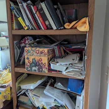 Cleansweep Solutions - Side bookcase in office, as an add-on - Home Organization Near Me Cleansweep Solutions - Side bookcase in office, as an add-on - Home Organization Near Me