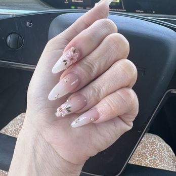 Embellish Nails Studio - Nails by Nina - Nail Salons Near Me - Elk Grove, California