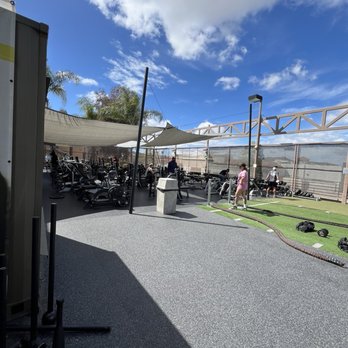 Gold's Gym - Gyms Near Me - Simi Valley, California