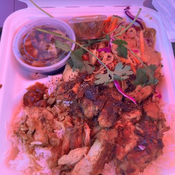 Warung Authentic - chicken and rice with a side of sauce - Food Trucks Near Me - Austin, Texas