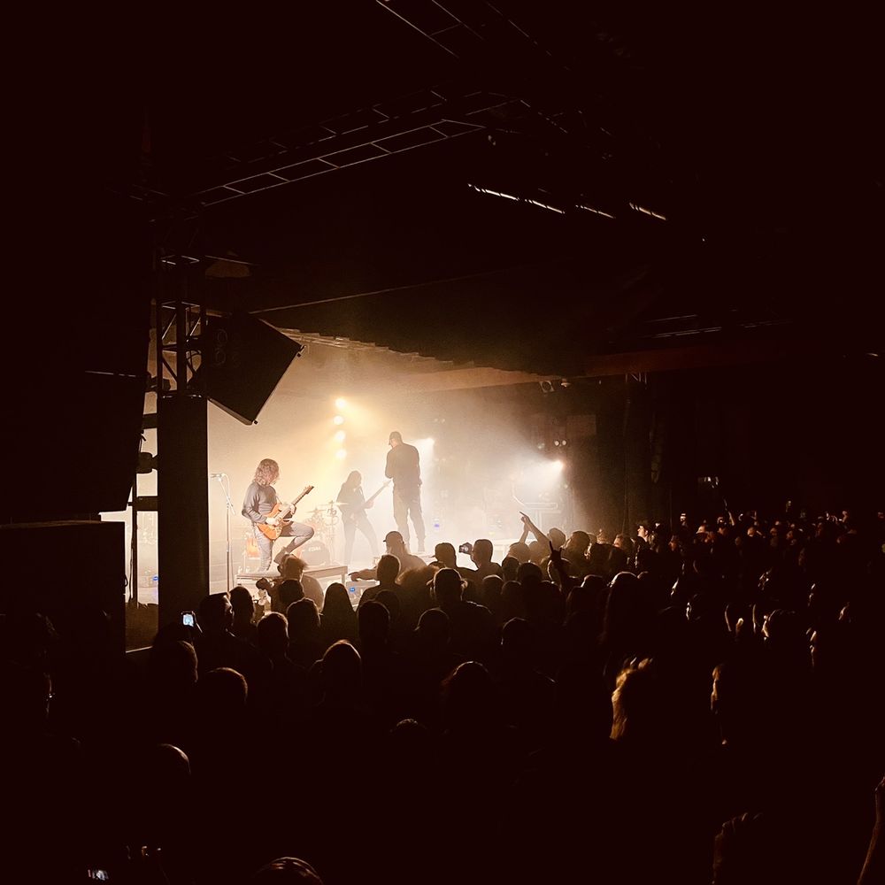 Showbox SoDo - Erra band killing it - Music Venues Near Me - Seattle, Washington Showbox SoDo - Erra band killing it - Music Venues Near Me - Seattle, Washington