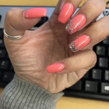 Glamour Nail Spa - Picture from next day after services from Kelly - Nail Salons Near Me - Renton, Washington