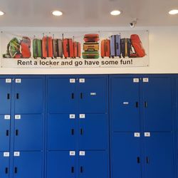 lax 24/7 locker rentals