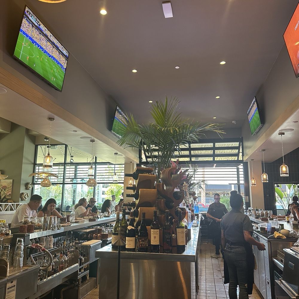 Pacific Catch - Inside - Seafood Near Me - Brea, California Pacific Catch - Inside - Seafood Near Me - Brea, California