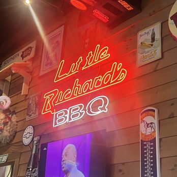 Little Richard's Barbeque - More wall signs - Barbeque Near Me - Yadkinville, North Carolina
