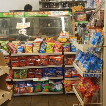 7-Eleven - a grocery store filled with food - Convenience Stores Near Me - Los Angeles, California 7-Eleven - a grocery store filled with food - Convenience Stores Near Me - Los Angeles, California