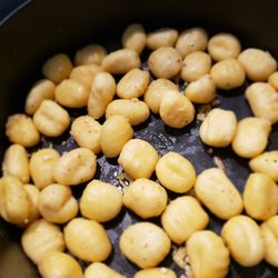 Publix - Someone wants to try my Gnocchi Nachos ;-) Pad of butter, fresh garlic, himalayan salt/pepper 10 min in Ninja Foodie