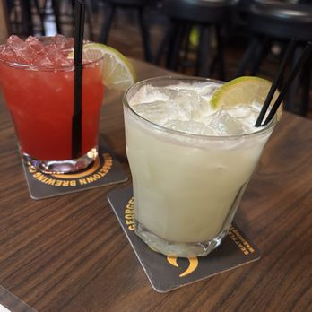 Cole's Tavern - Sports Bars Near Me - Mukilteo, Washington