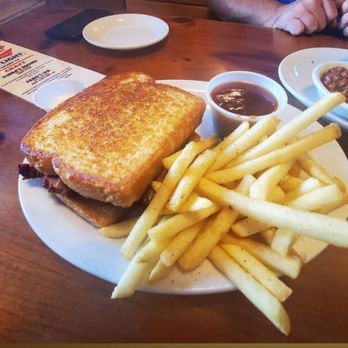 Bubba’s Bar-B-Que - Brisket sandwich - Barbeque Near Me - Cody, Wyoming Bubba’s Bar-B-Que - Brisket sandwich - Barbeque Near Me - Cody, Wyoming