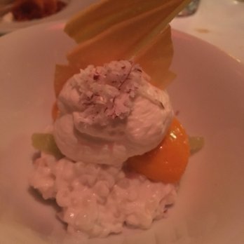 Le Fumoir - Tapioca pearls in coconut milk, mango sherbet, yogurt mousse - Lounges Near Me - Paris, 75