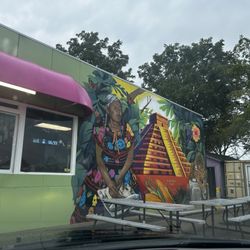 Tacos El Gordo - Front of the building