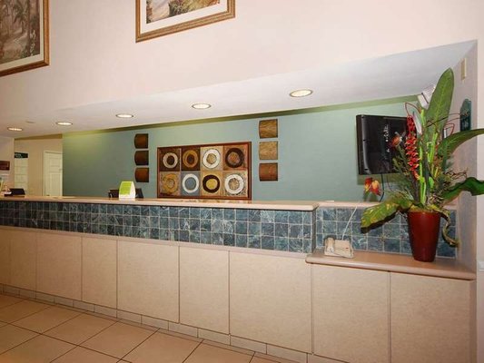 La Quinta Inn & Suites by Wyndham Phoenix I-10 West by null