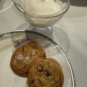 The Kitchen Restaurant - Warm chocolate chip cookies to finish the evening - New American Near Me - Sacramento, California The Kitchen Restaurant - Warm chocolate chip cookies to finish the evening - New American Near Me - Sacramento, California