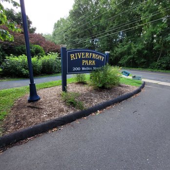Riverfront Park - Sign - Parks Near Me - Glastonbury, Connecticut Riverfront Park - Sign - Parks Near Me - Glastonbury, Connecticut