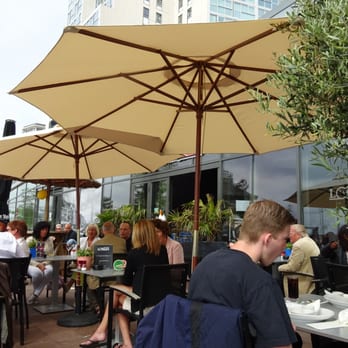 Brasserie Lookies - Het terras is echt ruim met veel zitplaatsen; veel en vlotte bediening - Brasseries Near Me - Rotterdam, ZH Brasserie Lookies - Het terras is echt ruim met veel zitplaatsen; veel en vlotte bediening - Brasseries Near Me - Rotterdam, ZH