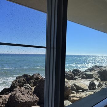 Duke's Malibu - Window seat - New American Near Me - Malibu, California Duke's Malibu - Window seat - New American Near Me - Malibu, California