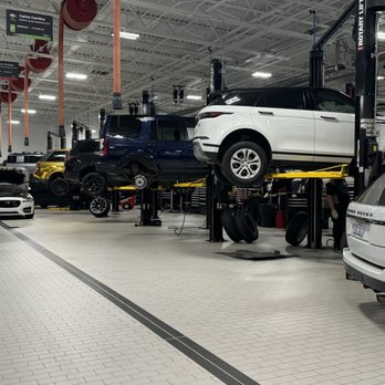 Land Rover Charlotte - Luxury cars getting fast and standard work - Car Dealers Near Me - Charlotte, North Carolina Land Rover Charlotte - Luxury cars getting fast and standard work - Car Dealers Near Me - Charlotte, North Carolina