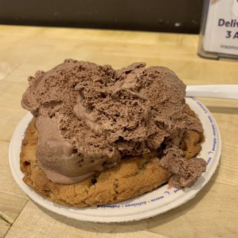 Insomnia Cookies - A La Mode, scoop of chocolate ice cream on top of the deluxe chocolate peanut butter cup cookie - Desserts Near Me - Norfolk, Virginia Insomnia Cookies - A La Mode, scoop of chocolate ice cream on top of the deluxe chocolate peanut butter cup cookie - Desserts Near Me - Norfolk, Virginia