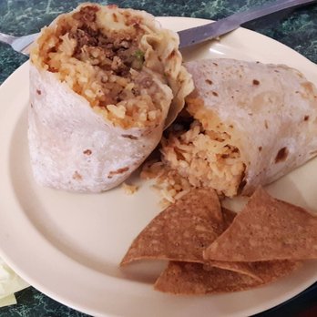 La Que Si Llena - Beef burrito - Mexican Near Me - Los Angeles, California La Que Si Llena - Beef burrito - Mexican Near Me - Los Angeles, California