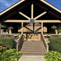 Stone Creek Grill - Entrance